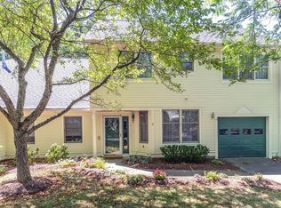 4 Eastman Farm Rd, Burlington, VT 05408