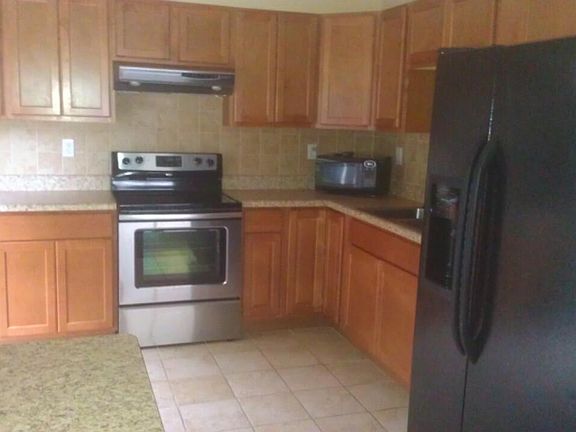 3rd image of 3611 Dryden Ct
