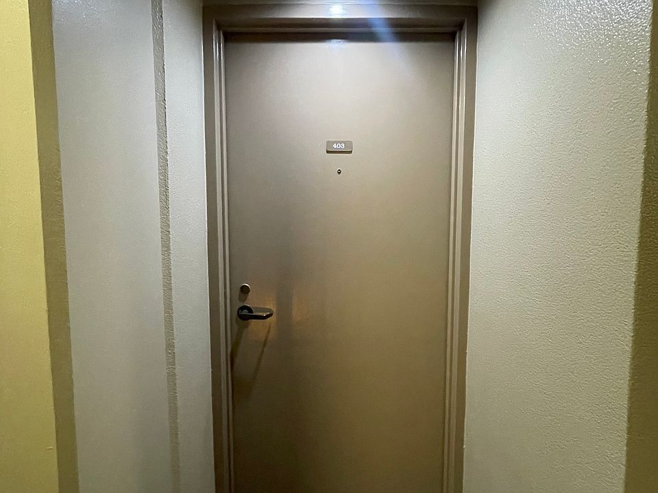 1st image of 512 Iolani Ave APT 403