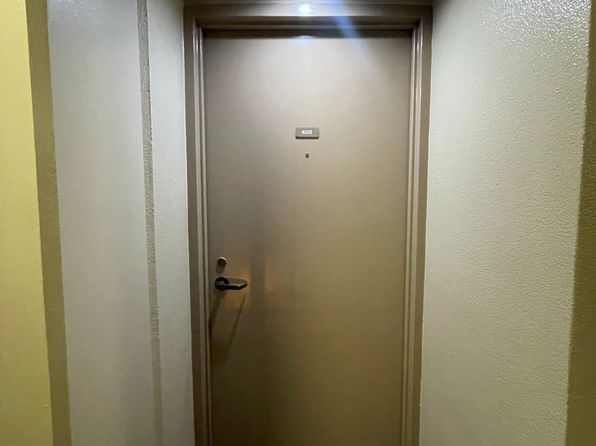 512 Iolani Ave APT 403