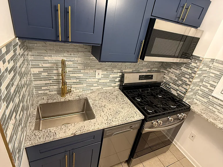 2048 N Darien St — Photo 29