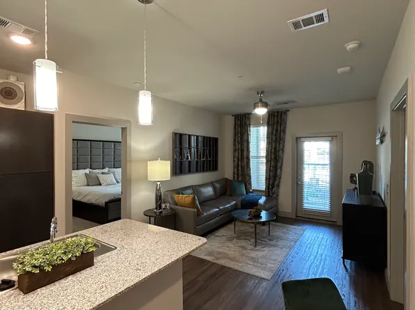 (undisclosed Address), San Marcos, TX 78666