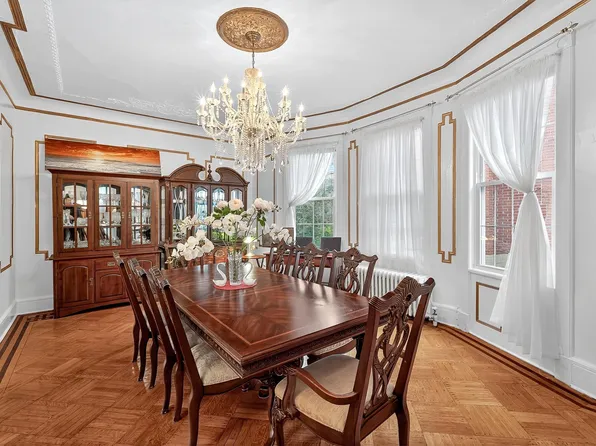 116 Bentley Avenue image 9 of 50