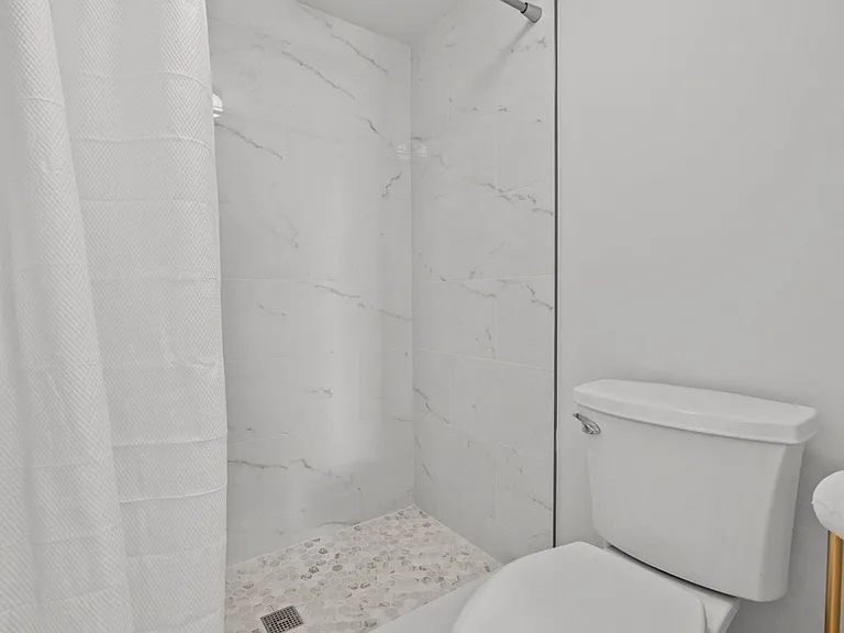 6051 Sun Blvd #111 — Photo 17
