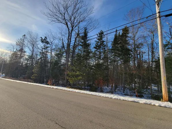 22 Jackson Drive, Veazie, ME 04401