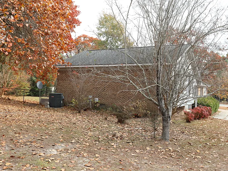 1815 Paisley Ave — Photo 36