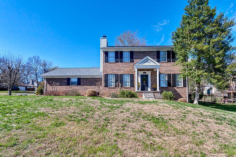 1st image of 1808 Devonwood Ct