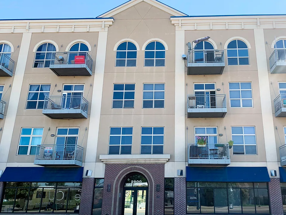 2900 N Downing St #209