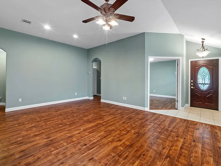 1310 Brighton Bend Ln — Photo 6