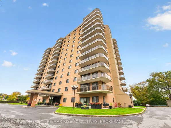 257 Bath Rd #603, Kingston, ON K7M 7T3