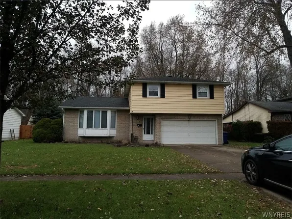 23 Burgundy Ter, Amherst, NY 14228