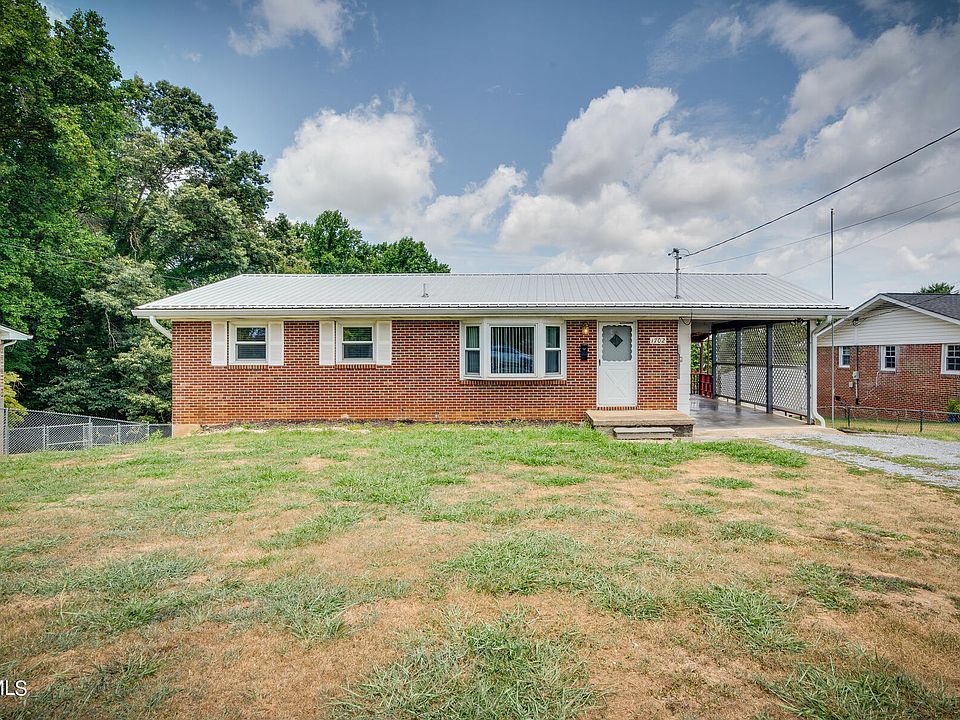 1st image of 1702 Knoll Dr