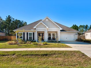 50 Sweet Blossom Bnd, Freeport, FL 32439