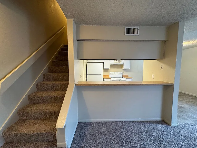 4504 Chase Cir — Photo 18