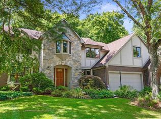 8145 Linden Leaf Cir, Columbus, OH 43235