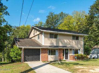 1352 Lake Valley Rd, Macon, GA 31210