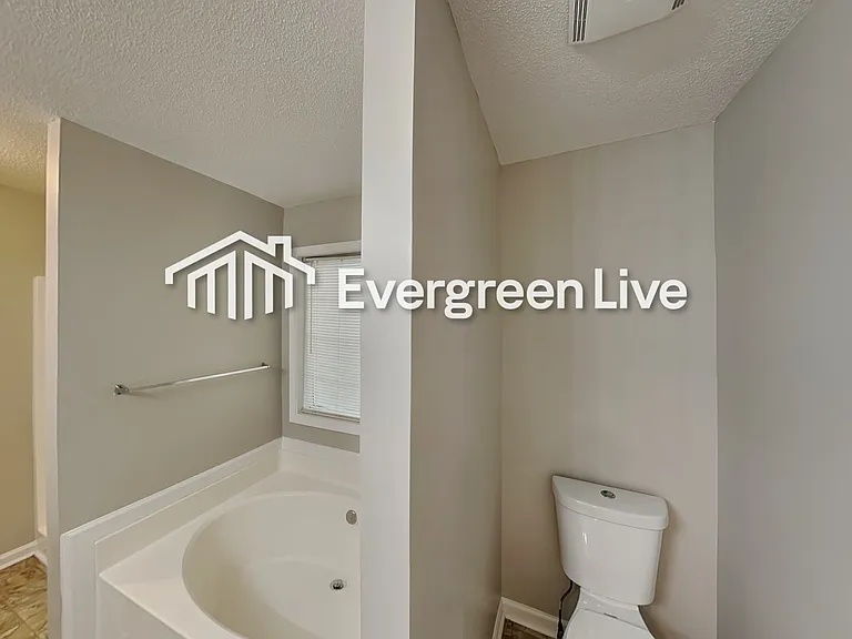 7134 Ravenwood Ln — Photo 12