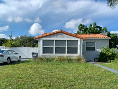 2471 Dewey St, Hollywood, FL, 33020