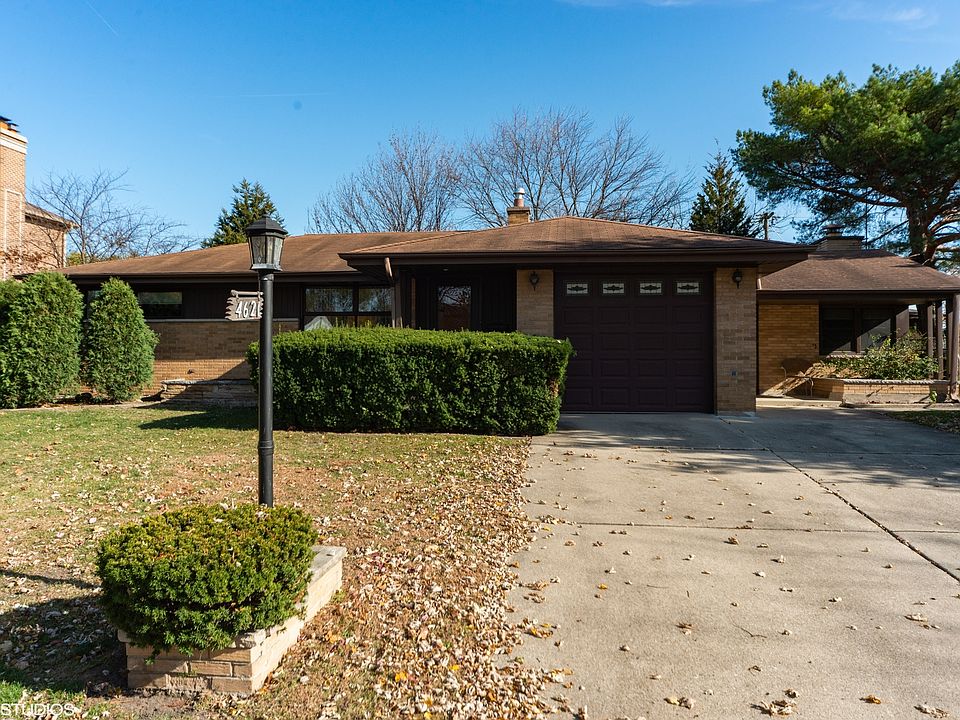 1st image of 4621 N Redwood Dr