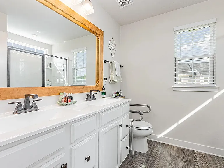 235 Misty Pike Dr — Photo 18