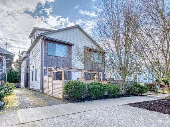 841 NW 63rd Street #A, Seattle, WA 98107