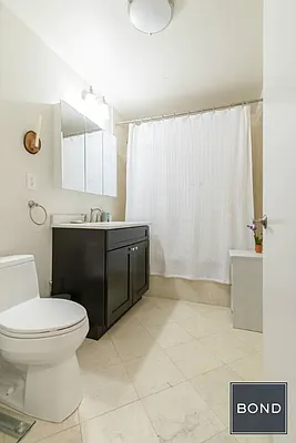 Rented by Bond New York | media 22