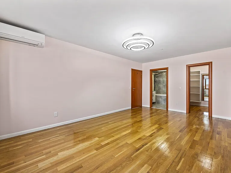 2615 E 17th St #451 — Photo 7