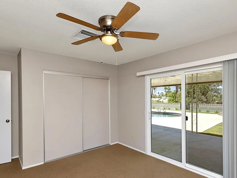 72896 Tamarisk St — Photo 17