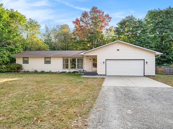 831 Briar Ln, Gaylord, MI 49735