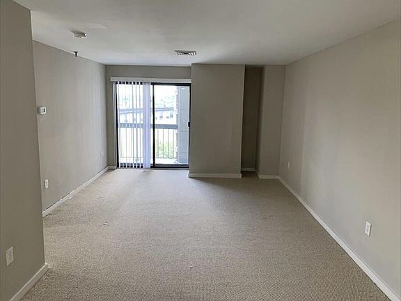 4th image of 90 Quincy Shore Dr APT 711