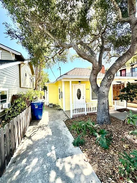 1 bed, 1.0 bath, $3,295 — Photo 2