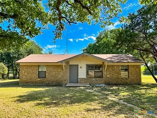 605 River Oaks Dr, Gatesville, TX 76528
