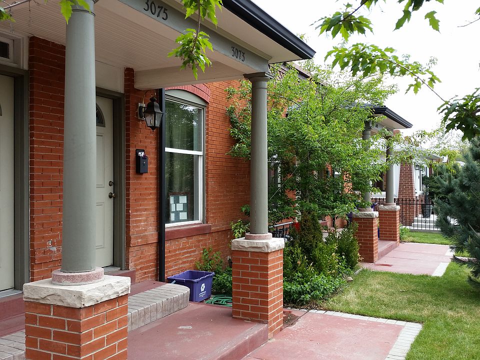 Front common yard enclosed decorative iron