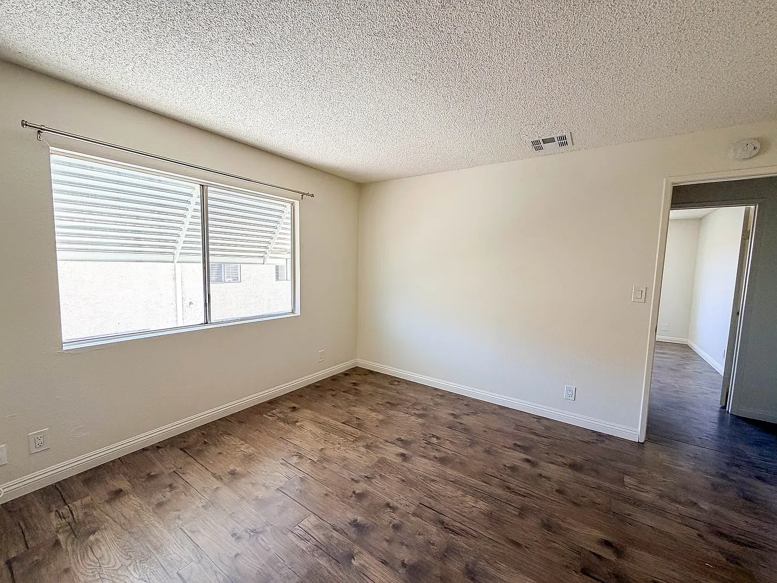 2 bed, $1,800 — Photo 3