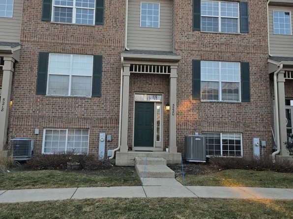 5220 Cobblers Xing, McHenry, IL 60050