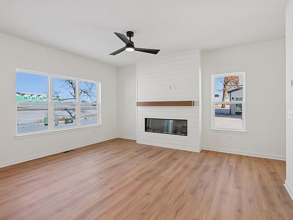 4th image of 3173 Drumlin Ridge Drive