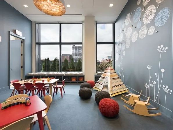 550 Vanderbilt Avenue image 17 of 30