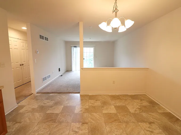 1605 W Main St #E — Photo 9