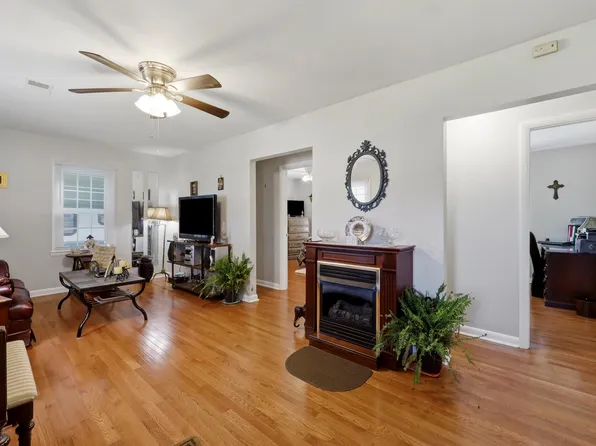 650 Walnut Meadow Rd, Berea, KY 40403