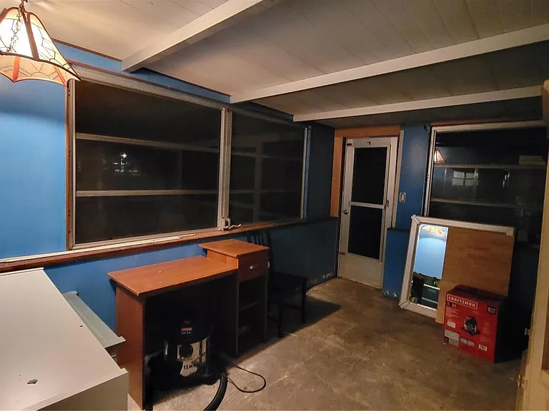 8134 Aero Ave — Photo 22