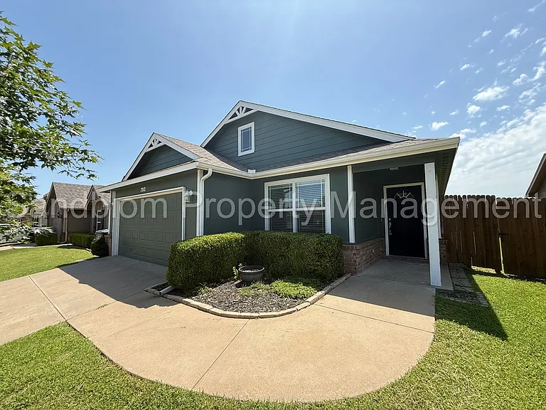 3912 W 104th Ct S — Photo 2