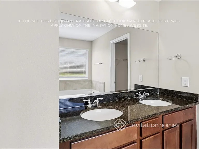 5216 Bannister Park Ln — Photo 6