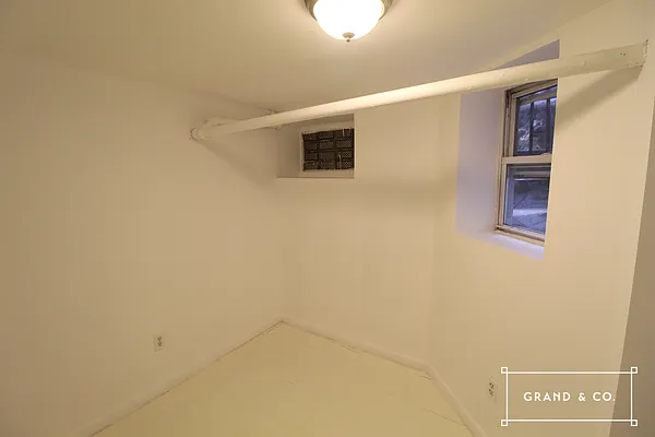 Rented by Grand & Co. | media 20