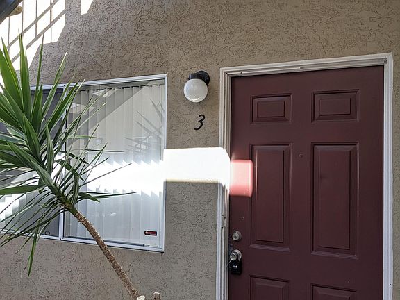 3rd image of 4075 Louisiana St Unit 3