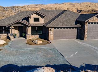 6 Boulder Gulch Loop, Pateros, WA 98846