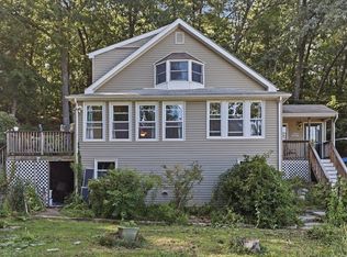 79 Waverly Rd, Woburn, MA 01801