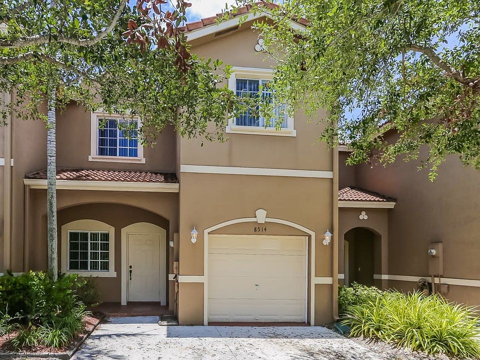 1st image of 8514 SW 214th Ln