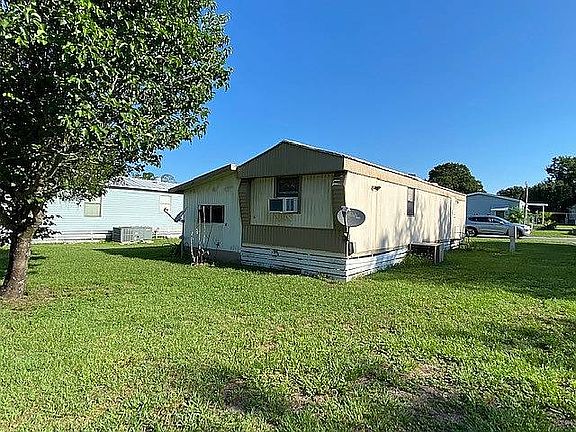 2nd image of 4900 SE 50th Ave #108