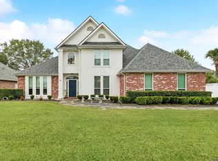 104 W Lakeview Dr, La Place, LA 70068