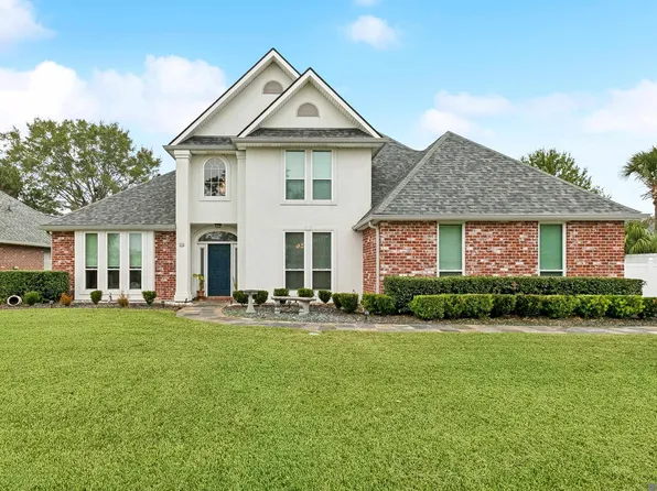 104 W Lakeview Dr, La Place, LA 70068